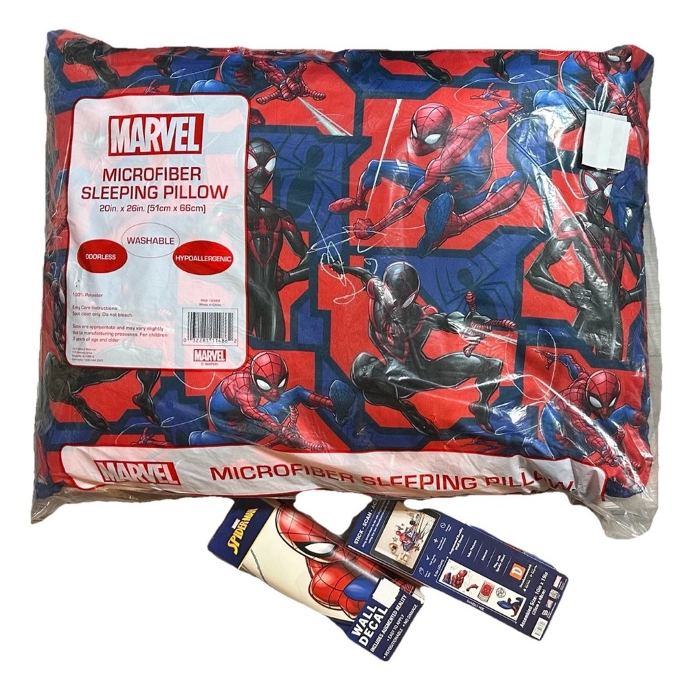 Marvel Spiderman’s Microfiber Sleeping or Collector’s Pillow & 2 Wall Decals